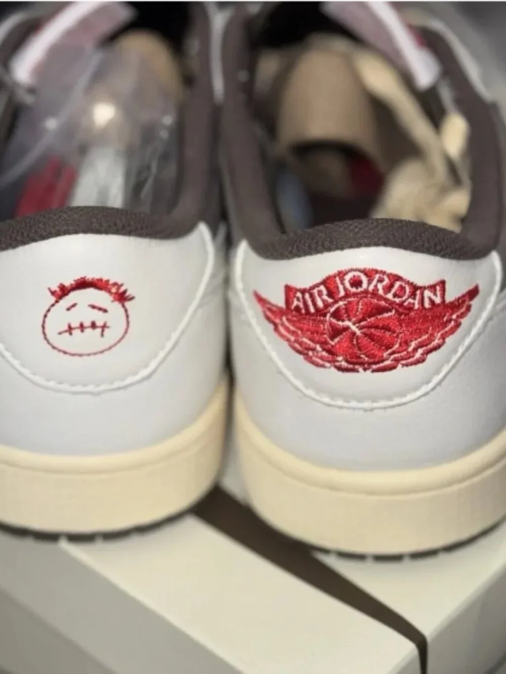 Jordan 1 Retro Low OG SP Travis Scott Reverse Mocha
